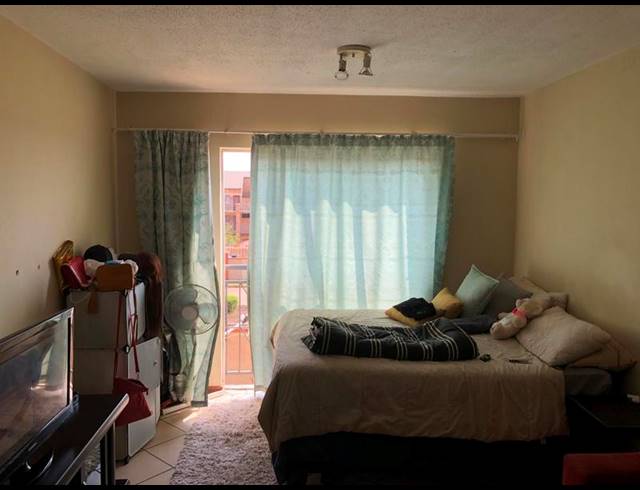 1 BEDROOM PROPERTY TO RENT IN KARENPARK